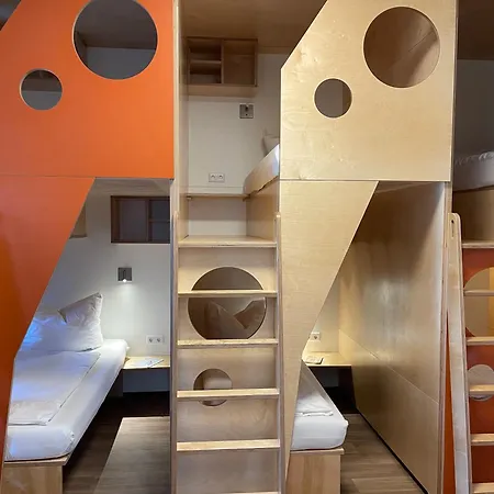 Hermann 17 Hostel